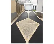Enrobé noir et Béton désactivé